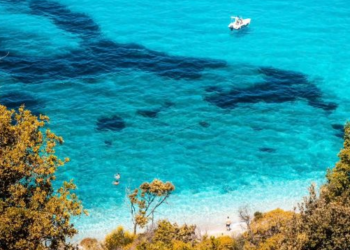 “Skyscanner”: Saranda kryeson listën e destinacioneve verore për t’u zbuluar këtë verë