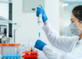 Testohet te njerëzit vaksina e parë e krijuar nga inteligjenca artificiale