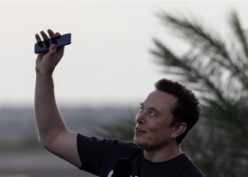 Elon Musk, trilioneri i parë në botë