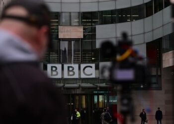 BBC do të shkurtojë qindra vende pune në sektorin e lajmeve