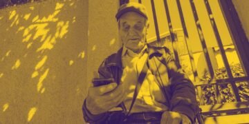 Gjenerata e artë përballë dezinformimit në politikë dhe shëndet