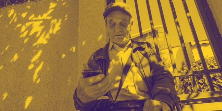 Gjenerata e artë përballë dezinformimit në politikë dhe shëndet