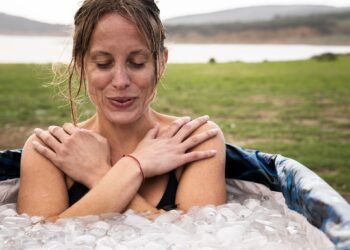 Terapia me ujë të nxehtë dhe të ftohtë, trendi i ri i Wellness që vjen nga tradita e vjetër