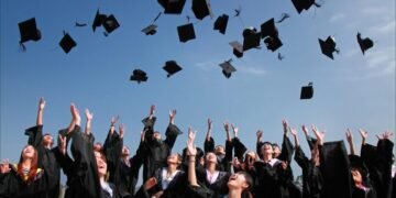 Aplikimet në universitet, publikohen datat për maturantët