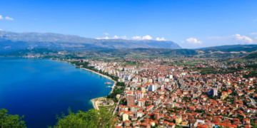 “National Geographic”: Liqeni i Ohrit, perla e fshehur evropiane mes historisë së lashtë dhe bukurive natyrore