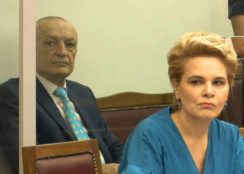 Ilir Meta prezantohet në gjyq: Banoj te 313-ta, jam beqar