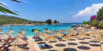 Media italiane: Mes plazheve dhe trashëgimisë kulturore, Shqipëria në krye të tendencave turistike
