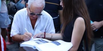 Aktivistët dorëzojnë në SPAK librin “Albanian Files”: Prova për projektet në zona të mbrojtura