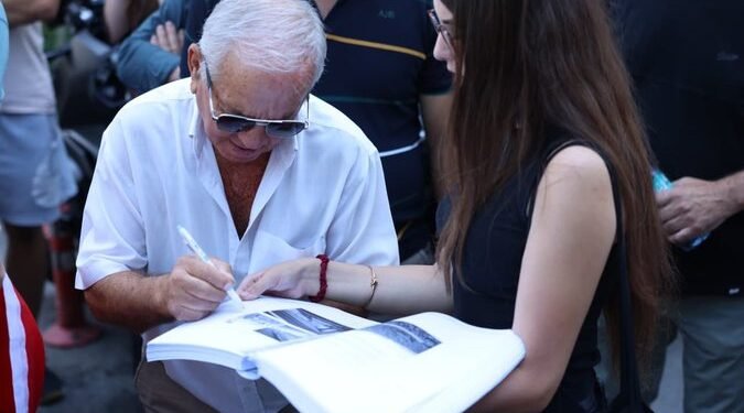 Aktivistët dorëzojnë në SPAK librin “Albanian Files”: Prova për projektet në zona të mbrojtura