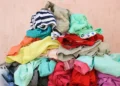 ALARMI/ Gati 70% e veshjeve tona përmbajnë kimikate toksike