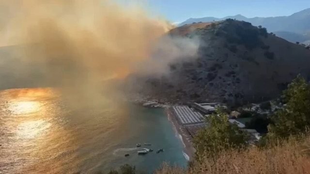 A ishte i qëllimshëm zjarri te Gjiri i Llamanit? Pas flakëve do të ngrihen hotele dhe vila