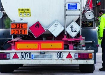 LIGJI I RI/ Gjoba deri në 1 milion lekë dhe bllokim i kamionëve me mallra të rrezikshme