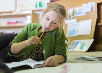 Suedezët i kthehen lapsit dhe letrës pas 20 vitesh investime masive në digjitalizimin e shkollave