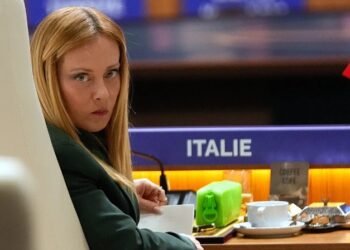 Kriza e emigrantëve, Italia mbyll kufijtë dhe pezullon Shengenin me Spanjën