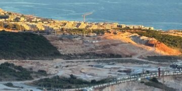 Guroret në Dhërmi dhe Palasë po shkatërrojnë sezonin turistik, gazetarja nxjerr fotot shqetësuese: Bizneset nuk ankohen se kanë frikë!