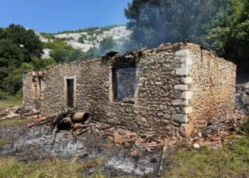 Zjarri u mori jetën nënës dhe dy fëmijëve, Presidenti Begaj reagon pas tragjedisë në Domën të Shkodrës