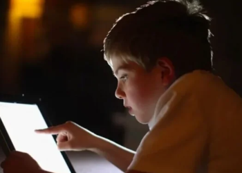 UNICEF: Fëmijët po përqafojnë inteligjencën artificiale shumë më shpejt se të rriturit