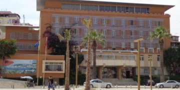 EMRAT/ Aksion në Kadastrën e Durrësit, 12 të arrestuar dhe nën hetim për tjetërsim pronash