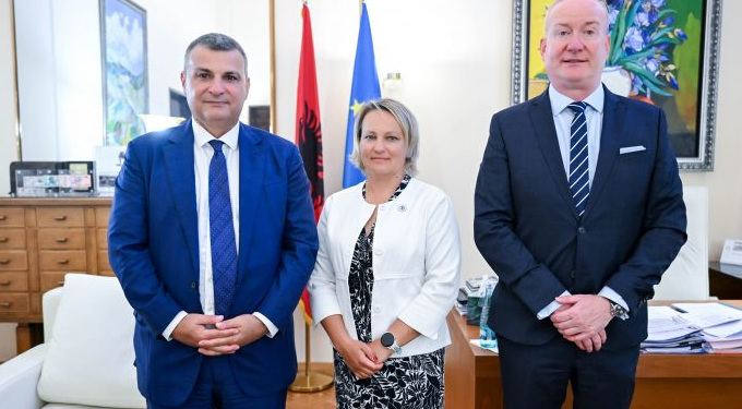 Sejko pret përfaqësuesit e BERZH-it: Kreditë me probleme në 3,7%, niveli më i ulët që në 2008-n