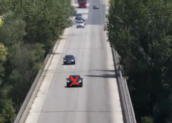 VIDEO/ 8 shoferë të arrestuar dhe mbi 4 mijë gjoba në 24 orë, Rrugorja bën kërdinë rrugëve të Shqipërisë