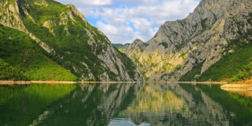 Media spanjolle: Shqipëria, destinacioni më ekonomik për pushime