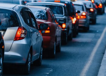 Mbi 1 milion makina qarkullojnë në vend, një në tre shqiptarë ka automjet