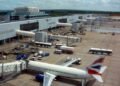 Kaos në Gatwick, aeroporti mbetet pa ujë: Probleme me tualetet, mbyllen restorante dhe bare