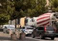 VIDEO/ Dy viktima, shoferë “pa letra” dhe betonieret në mes të Tiranës: Kush po i toleron mjetet e rënda?