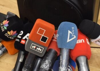 Televizionet që kanë fondet më të larta të pagave, sa paguhen mesatarisht gazetarët e TV