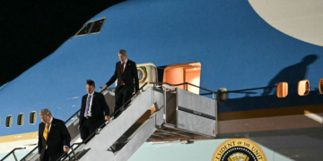 Si Trump u largua fshehurazi nga Turqia me avion ushtarak, Air Force One u përdor si “karrem”