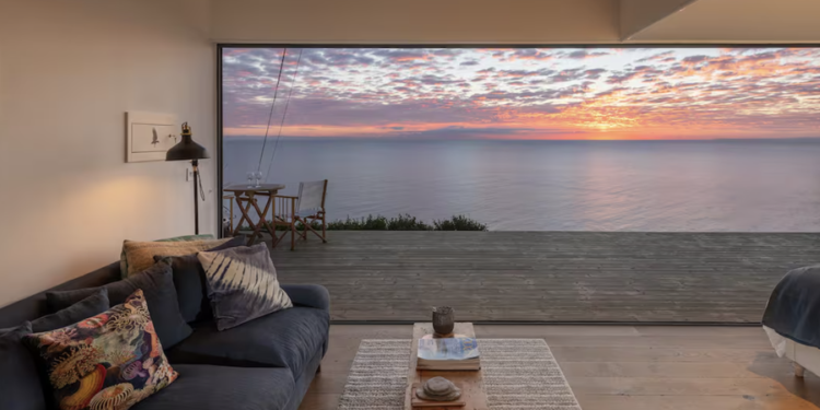 Sa prona ishin aktive në korrik për Air Bnb? Vlora vijon të ketë numrin më të lartë dhe fluksin më të madh