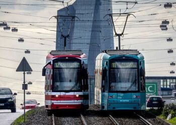 Transporti, sipas standardeve të BE-së. Miratohen rregullat e reja për rrjetin TEN-T, afate për modernizimin e infrastrukturës