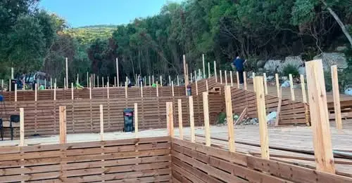 Ndërtuan pa leje në Karaburun, arrestohet Skerdi Dinaj, Olsen Sherifaj në kërkim