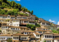 “Logos Press”: Shqipëria shënon rritje rekord të kërkesës për akomodime turistike në Ballkan