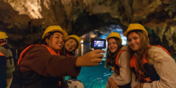 “E pashë në TikTok”: 48% e gjeneratës Z frymëzohen nga platforma për udhëtimet