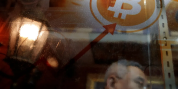 Bitcoin rikthehet fuqishëm