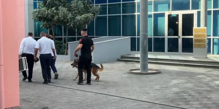 “Bomba do të shpërthejë për dy orë”, reagon Policia e Shtetit për email-in kërcënues në institucione