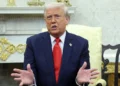 Tregjet mbi “gjemba”, Trump njofton “D-Day Ekonomik” ndaj Iranit, fokusi te Kina