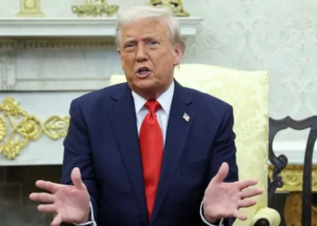Tregjet mbi “gjemba”, Trump njofton “D-Day Ekonomik” ndaj Iranit, fokusi te Kina
