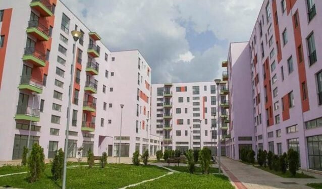 Ndryshon ligji për Strehimin Social: Shteti garanton deri në 30% të kredisë për shtëpi, parashikohen 4,100 familje përfituese