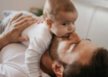 Studimi zbulon ndikimin që ka aroma e truipit të babait tek i porsalinduri