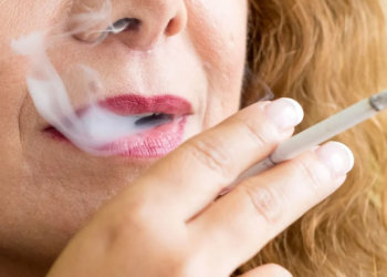 A mund ta ulë BE-ja duhanpirjen përmes taksave mbi cigaret?