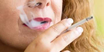 A mund ta ulë BE-ja duhanpirjen përmes taksave mbi cigaret?