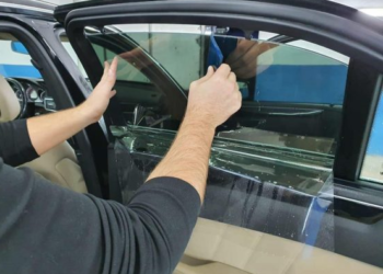 DPSHTRR paralajmëron drejtuesit për xhamat e errësuar, ja kufijtë e lejuar dhe tarifat