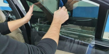 DPSHTRR paralajmëron drejtuesit për xhamat e errësuar, ja kufijtë e lejuar dhe tarifat