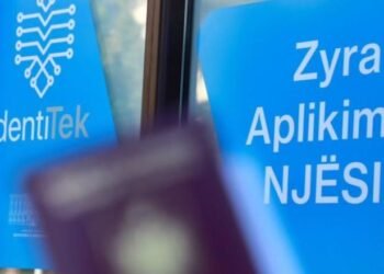Tarifat e larta të pasaportave dhe ID-ve i sjellin IDENTITEK-ut miliona euro fitime