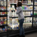 Greqia merr masat për shtrenjtimin e jetesës, ulen çmimet në mbi 1,500 produkte në supermarkete