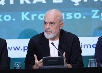 Rama kërkon më shumë transparencë nga supermarketet: Fitoni, por lini konsumatorët të marrin frymë