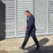 VIDEO/ Kokën ulur dhe me cigare, Ilir Proda del nga SPAK-u pas operacionit të bujshëm