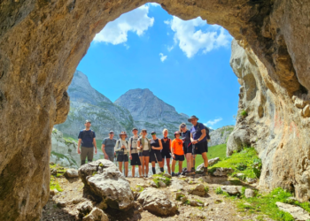 ”Metro”: Harrojini Dolomitet sepse në Shqipëri gjeni arratisjen malore më të rrallë të Evropës
